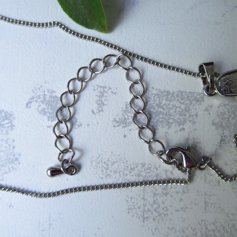 Necklace Flip Flop - Picture 15 of 16